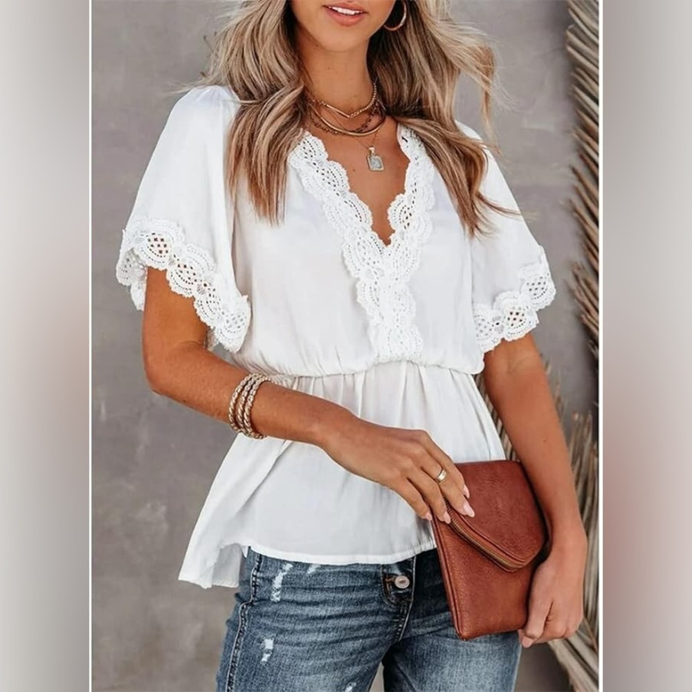 Chic White Lace Accent Blouse